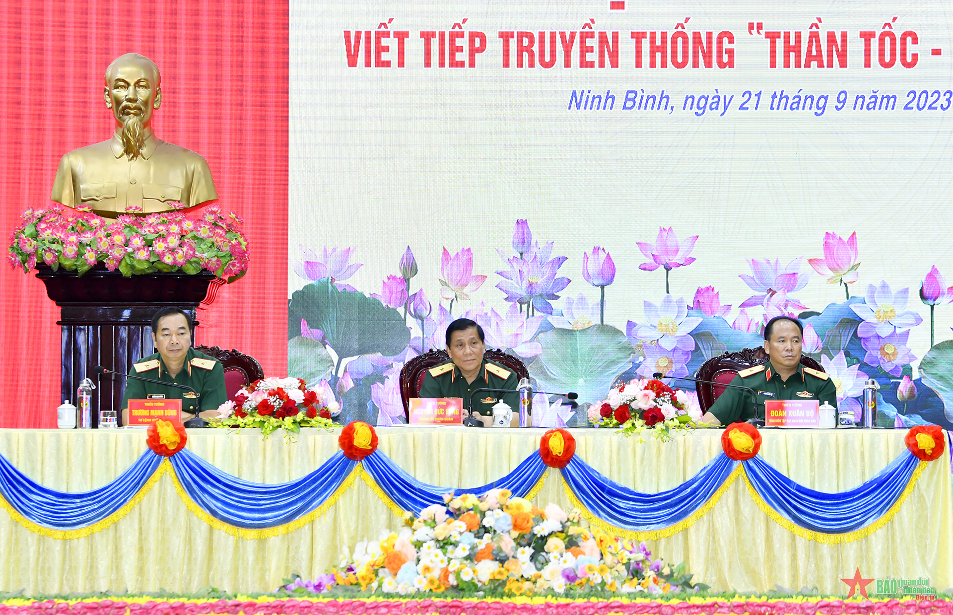 Quân đoàn 1 và Báo Quân đội nhân dân tổ chức Tọa đàm: Viết tiếp truyền thống 